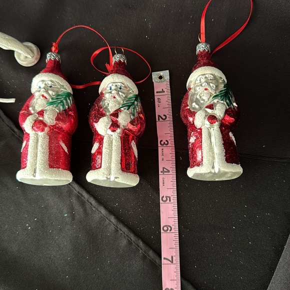 VINTAGE HAND BLOWN & PAINTED POLISH MERCURY GLASS SANTA
CHRISTMAS ORNAMENTS - Picture 5 of 5